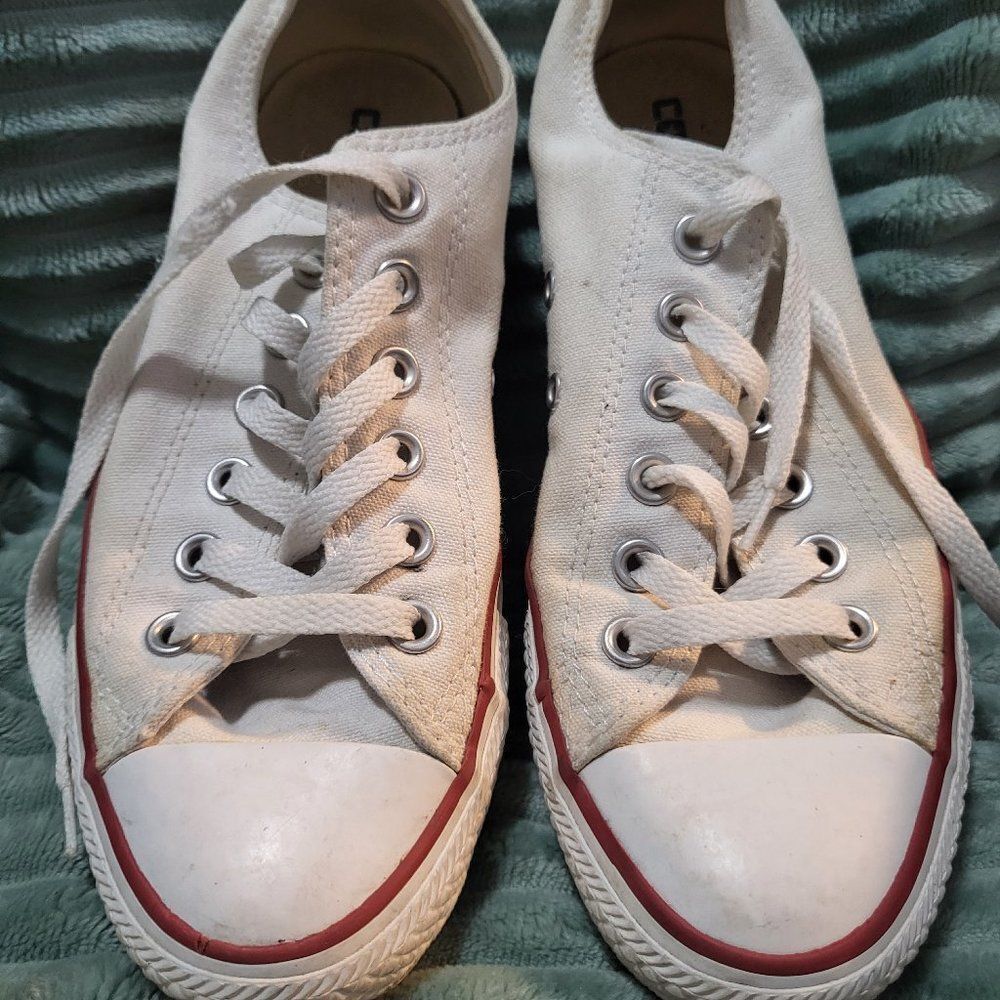 Converse Chuck Taylor All Star White Low Tops | Women's 7